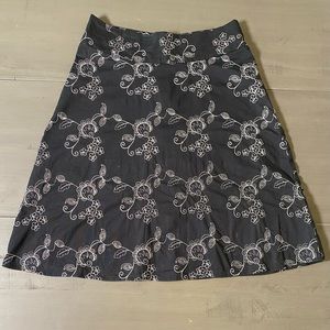 Heart Moon Star Skirt | A-Line | Size 4 | Black with White Embroidery